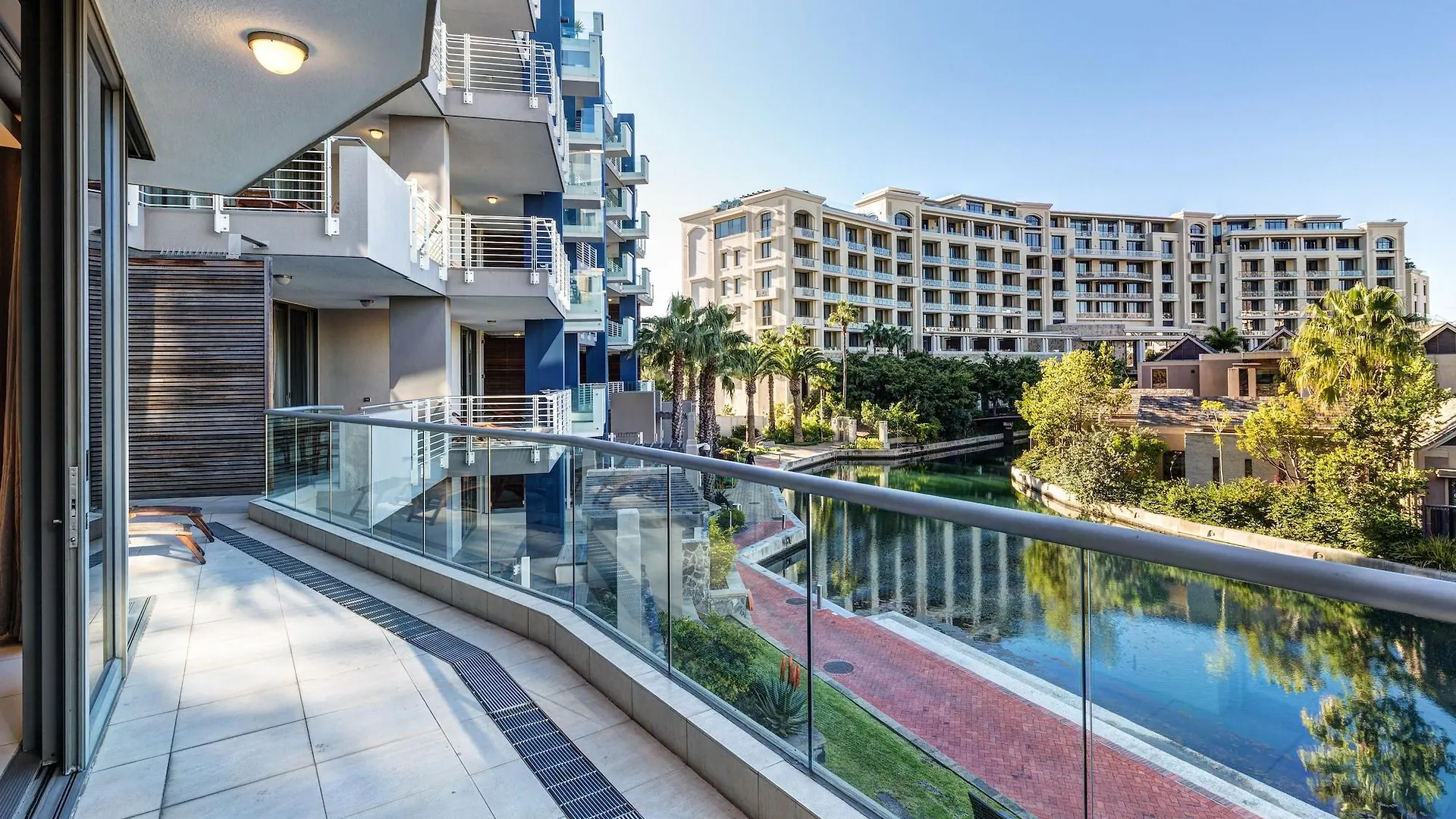 Lawhill Luxury Apartments Cape Town