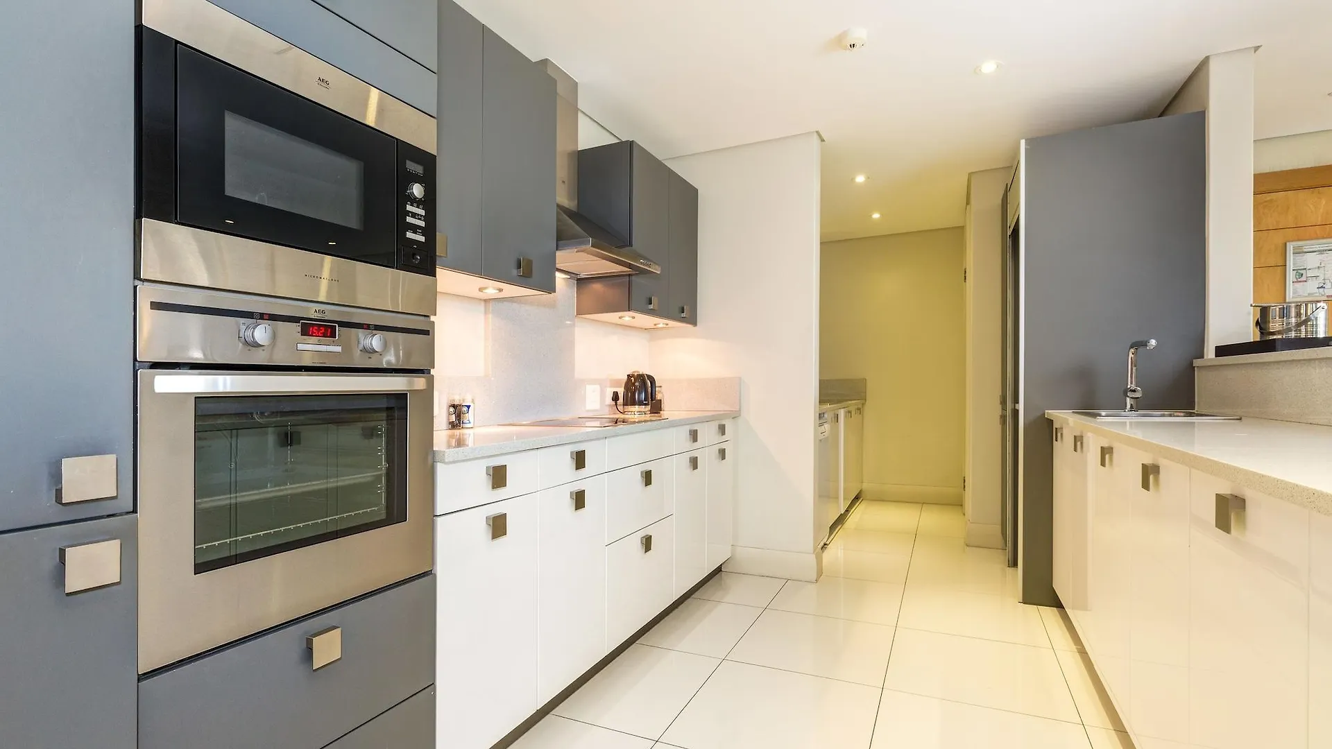Lawhill Luxury Apartments Cape Town